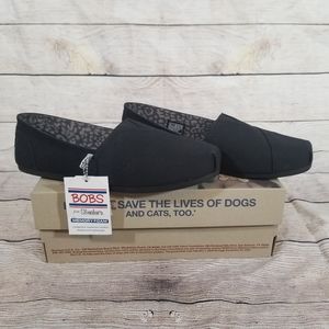 BRAND NEW BOBS BY SKECHERS BLACK SIZE 10